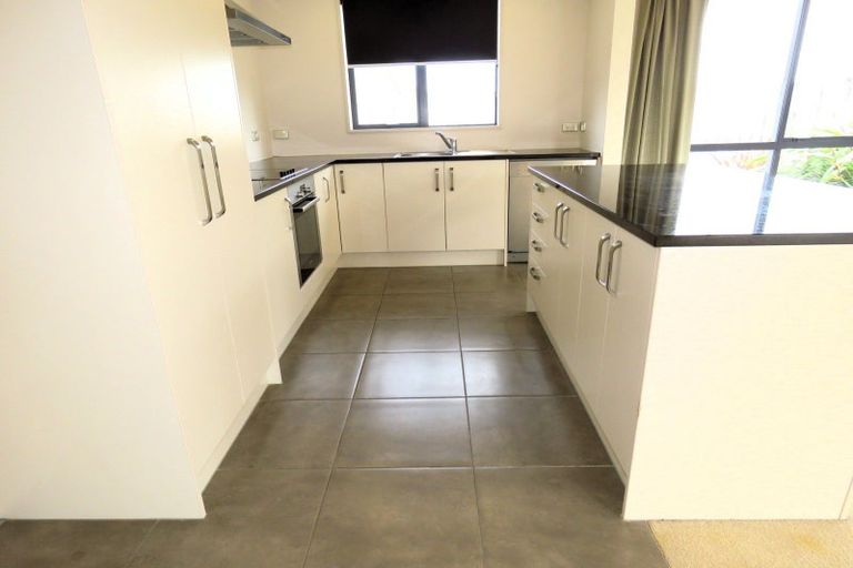 Photo of property in 3/3 Harkness Place, Westport, 7825