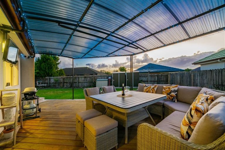 Photo of property in 15 Espalier Drive, Henderson, Auckland, 0612