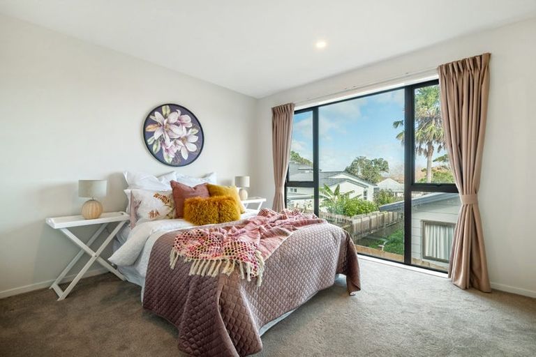 Photo of property in 21e Montgomery Avenue, Belmont, Auckland, 0622