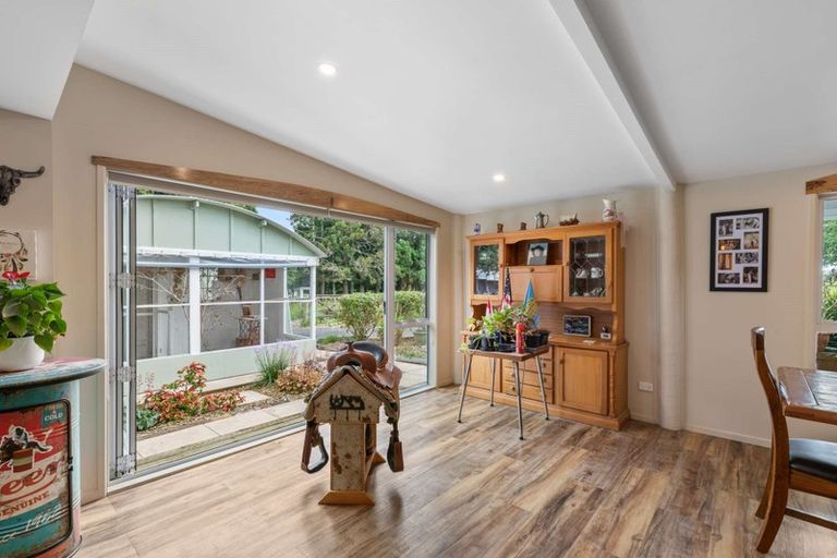 Photo of property in 32 Brown Road, Tuakau, 2694