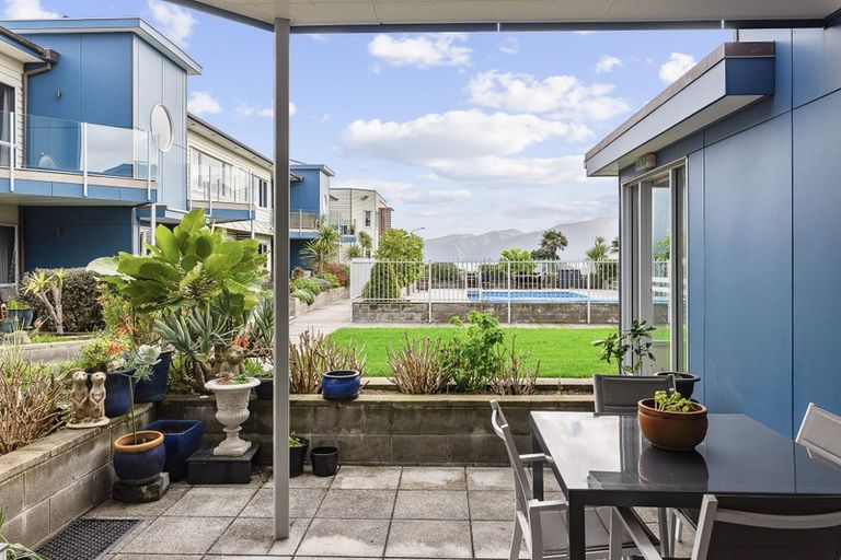 Photo of property in 4-u8 Seaview Road, Paraparaumu Beach, Paraparaumu, 5032