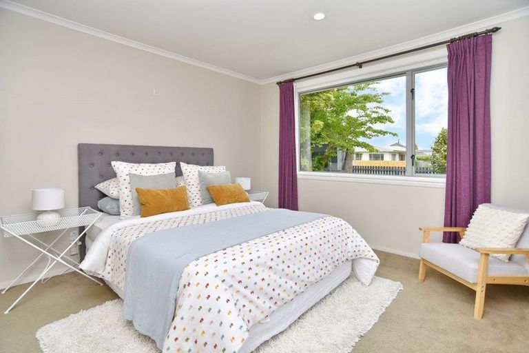 Photo of property in 42 Croziers Road, St Albans, Christchurch, 8052