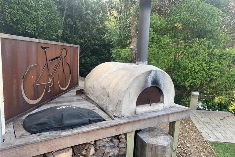 Photo of property in 17 Bay Heights, Governors Bay, Lyttelton, 8971