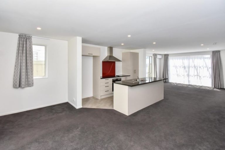 Photo of property in 6 Treestump Road, Takanini, 2112