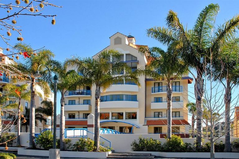 Photo of property in 88 Harbour Village Drive, Gulf Harbour, Whangaparaoa, 0930