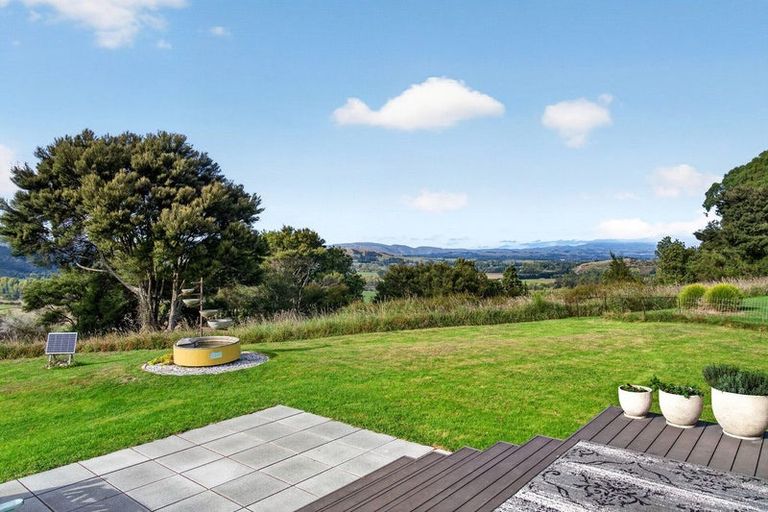 Photo of property in 216 Glenmorven Road, Morison Bush, Greytown, 5794