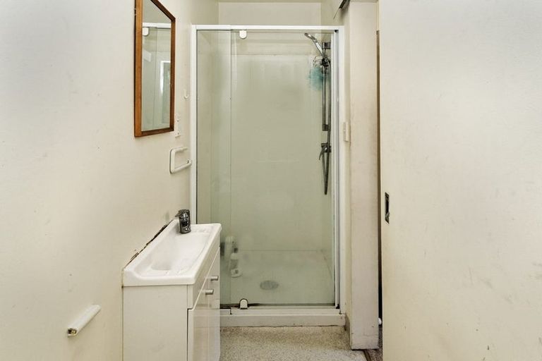Photo of property in 20/1 Briar Way, New Lynn, Auckland, 0600