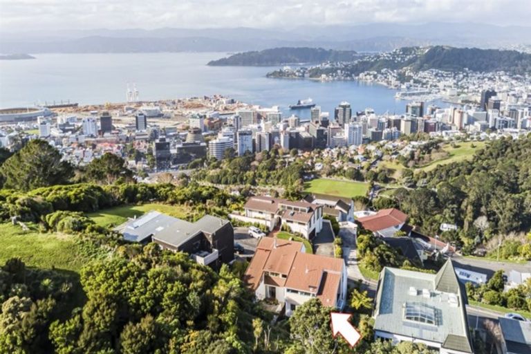 Photo of property in 13a Puketiro Avenue, Northland, Wellington, 6012