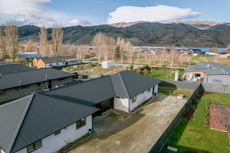 Photo of property in 34b Stratford Drive, Mount Pisa, Cromwell, 9383
