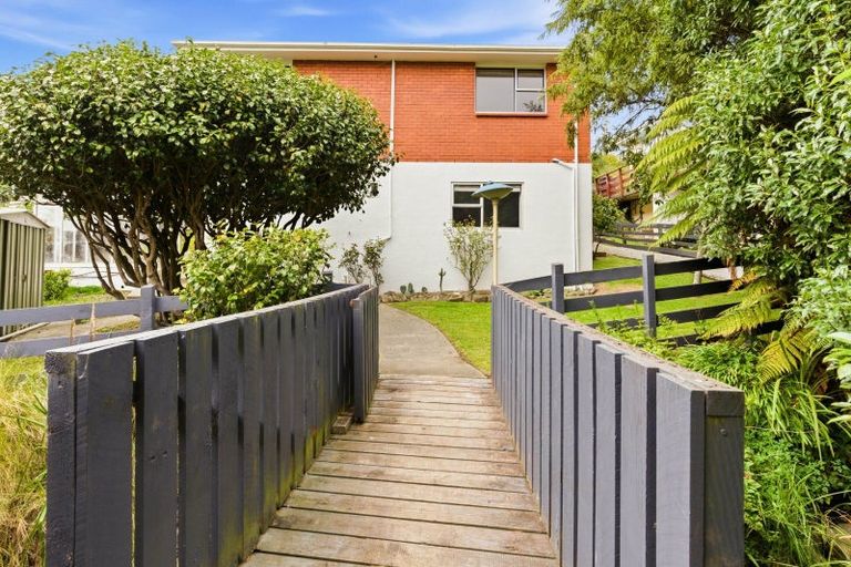Photo of property in 42 Cliffs Road, Saint Clair, Dunedin, 9012