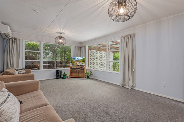 Photo of property in 4 Holdsworth Avenue, Milson, Palmerston North, 4414