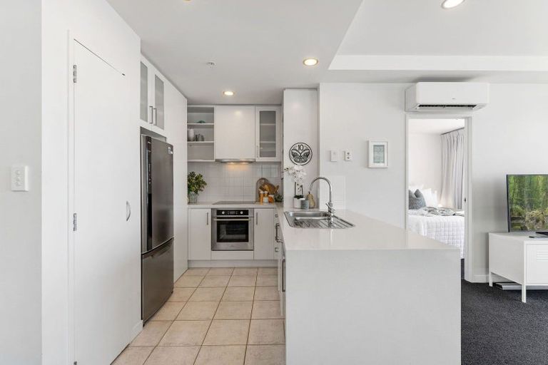 Photo of property in 27/12 Maunganui Road, Mount Maunganui, 3116