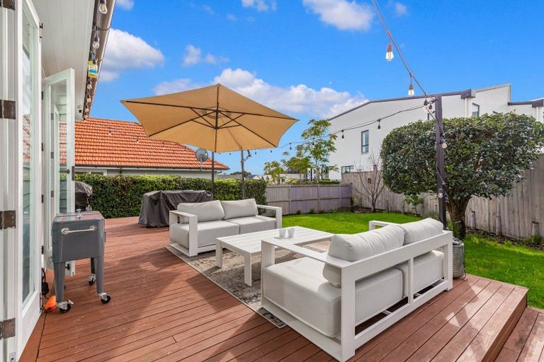 Photo of property in 1 Sunderland Avenue, Hobsonville, Auckland, 0616