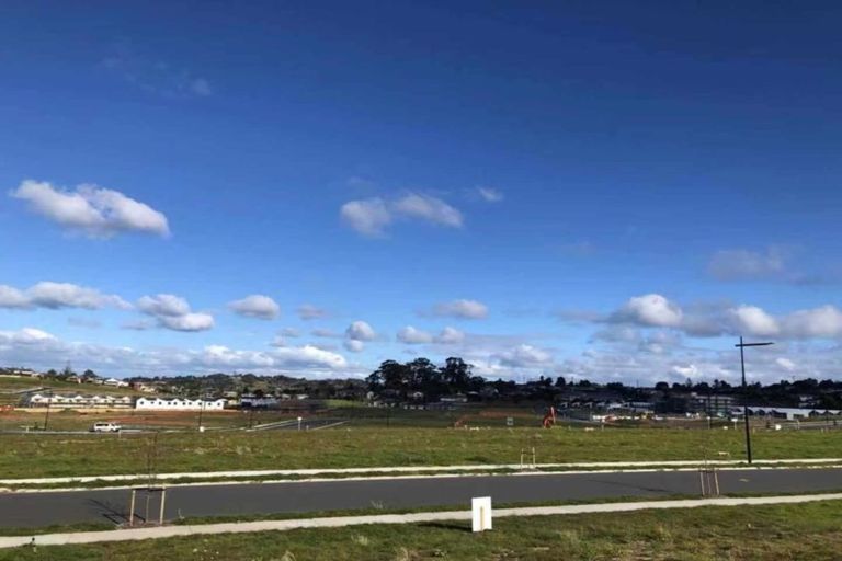 Photo of property in 25 Surf View Crescent, Red Beach, 0932