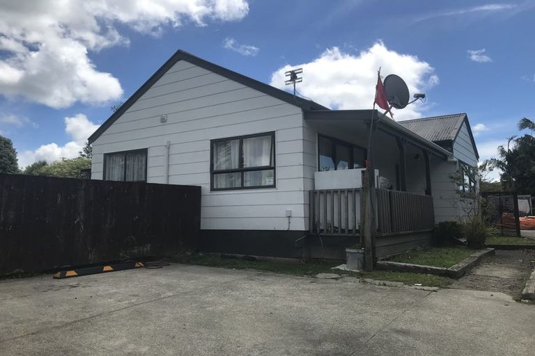 Photo of property in 42 Luanda Drive, Ranui, Auckland, 0612