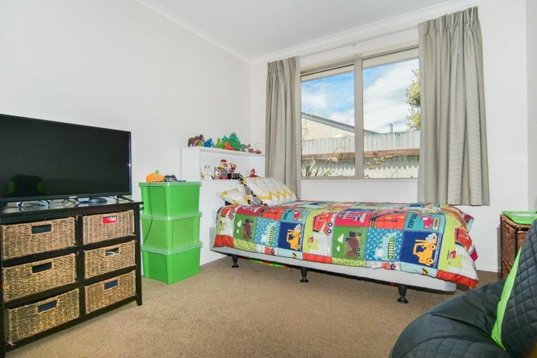 Photo of property in 4/4 Harkness Place, Westport, 7825