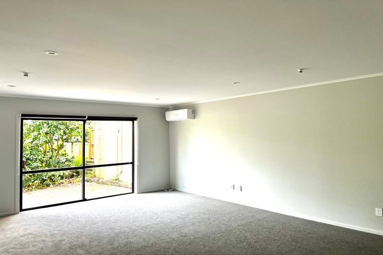 Photo of property in 1/57 Nigel Road, Browns Bay, Auckland, 0630
