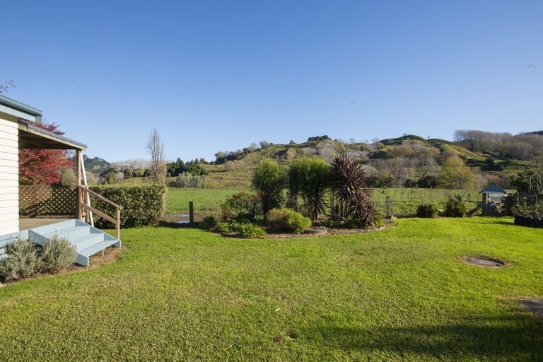 Photo of property in 911 Kanakanaia Road, Whatatutu, Te Karaka, 4091