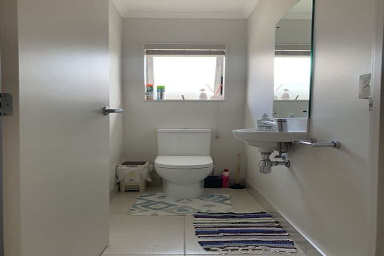 Photo of property in 8 Disley Road, Wattle Downs, Auckland, 2103