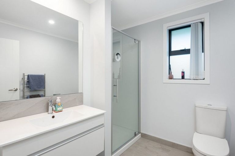 Photo of property in 19 Ballintoy Park Drive, Welcome Bay, Tauranga, 3175