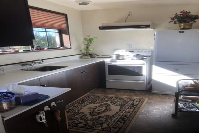 Photo of property in 37 Karnak Crescent, Russley, Christchurch, 8042