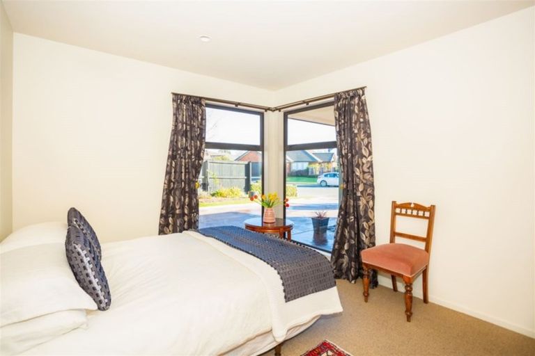 Photo of property in 28 Heathridge Place, Lincoln, 7608