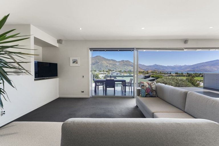 Photo of property in 10b Hogan Lane, Wanaka, 9305