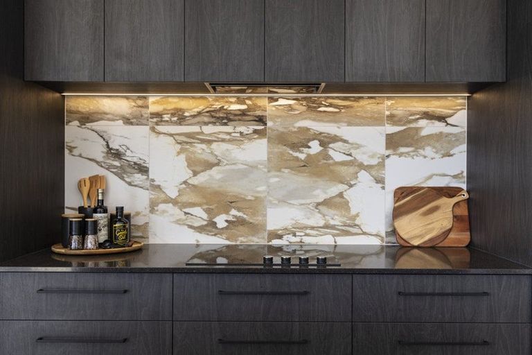 Photo of property in 1 Panui Avenue, Helensville, 0800