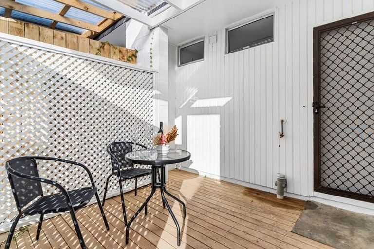 Photo of property in 1/8 Wilbur Place, Pakuranga Heights, Auckland, 2010