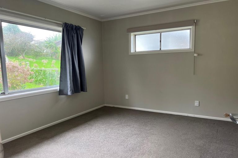 Photo of property in 582 Massey Road, Mangere, Auckland, 2022