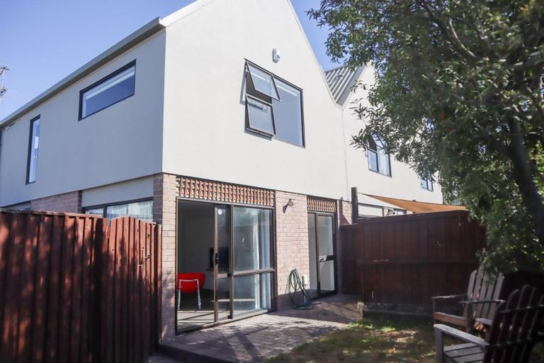 Photo of property in 3/2 Canon Street, St Albans, Christchurch, 8014