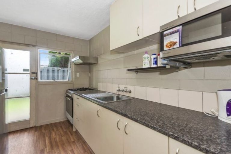 Photo of property in 46u2 May Street, Hamilton East, Hamilton, 3216