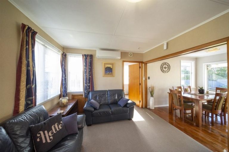 Photo of property in 4 Wera Street, Hawera, 4610