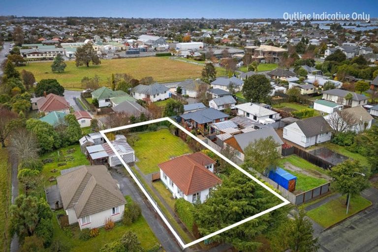 Photo of property in 18 Gregory Avenue, Islington, Christchurch, 8042