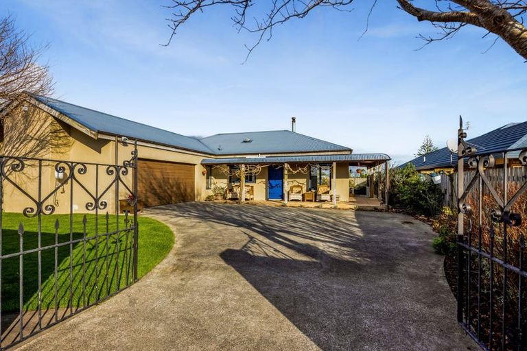 Photo of property in 35 Maire Street, Hawera, 4610