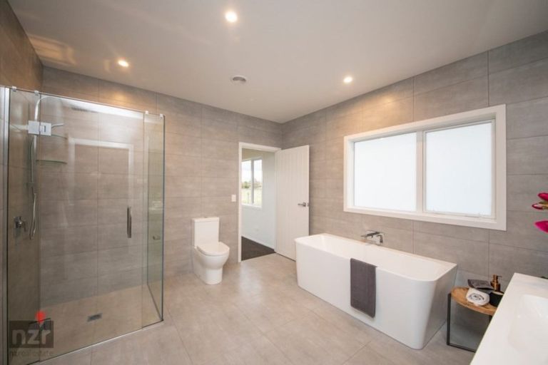 Photo of property in 112 Reid Line West, Feilding, 4777