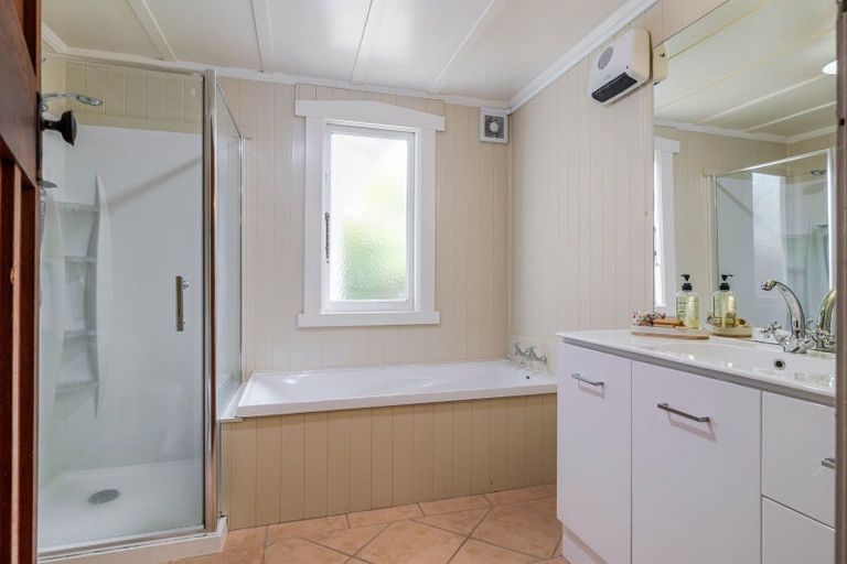 Photo of property in 251 Park Road, Hokowhitu, Palmerston North, 4410