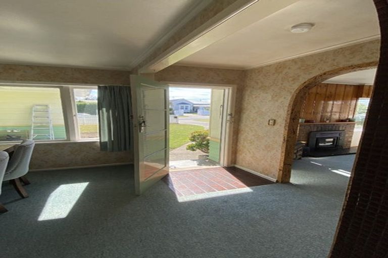 Photo of property in 7 Bowling Road, Greenmeadows, Napier, 4112