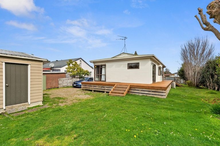 Photo of property in 6 Camellia Place, Hamilton Lake, Hamilton, 3204