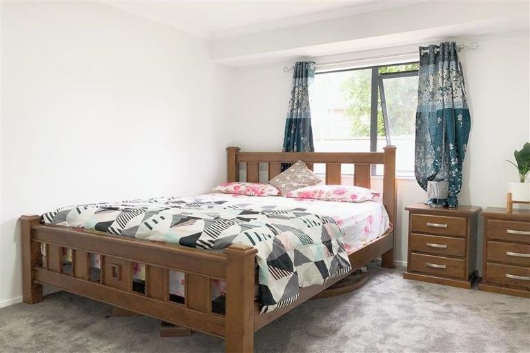 Photo of property in 162c Henderson Valley Road, Henderson, Auckland, 0612