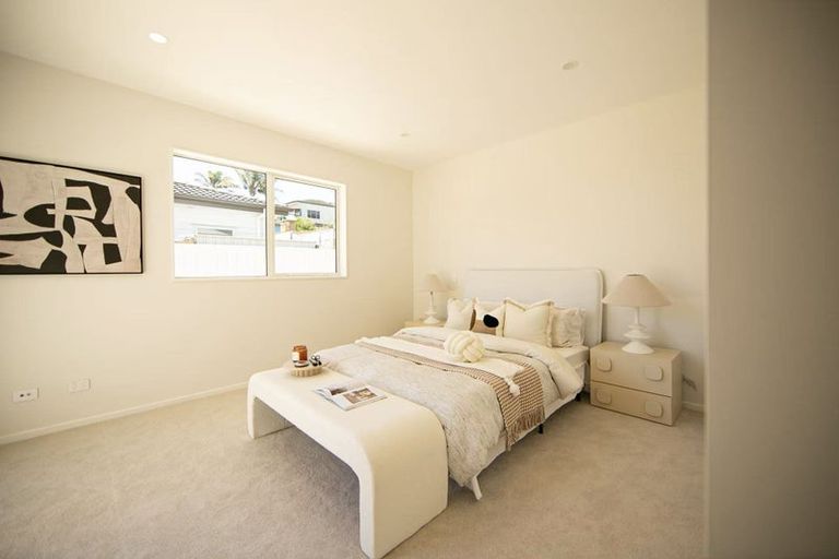 Photo of property in 49 Symes Drive, Red Beach, 0932