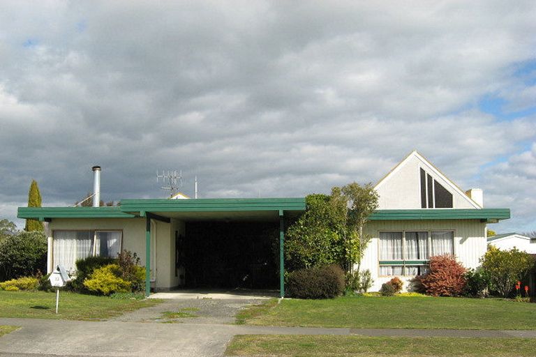 Photo of property in 13 Mclean Terrace, Waipukurau, 4200