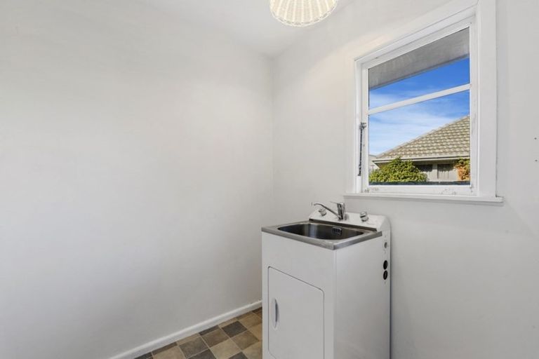 Photo of property in 18 Vivian Street, Burwood, Christchurch, 8083