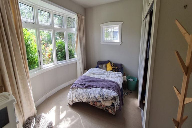 Photo of property in 102 Standen Street, Karori, Wellington, 6012