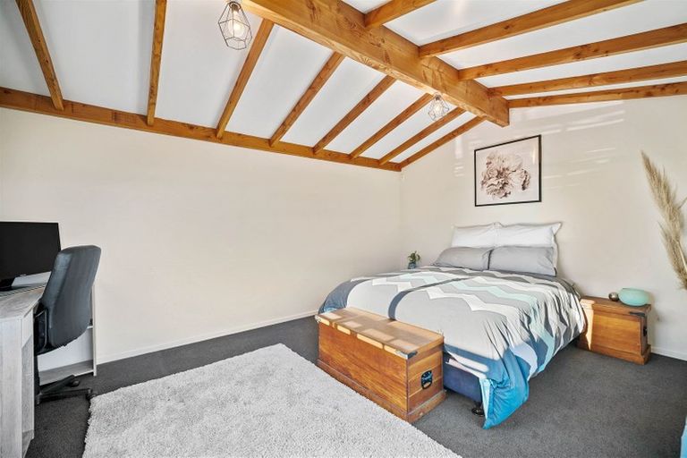 Photo of property in 5 Runnymede Drive, Templeton, Christchurch, 8042