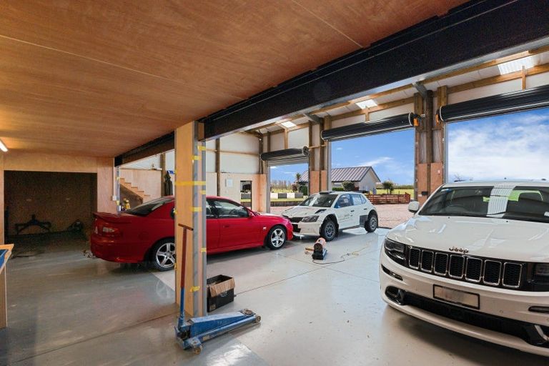 Photo of property in 585 Coutts Island Road, Coutts Island, Christchurch, 7670