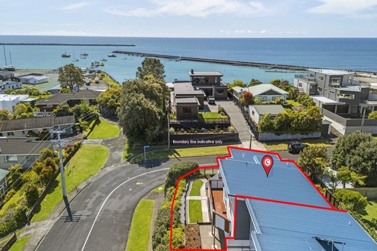 Photo of property in 9 Calvert Road, Moturoa, New Plymouth, 4310
