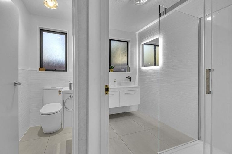 Photo of property in Carmichael Courts, 13/14 Wharenui Road, Upper Riccarton, Christchurch, 8041