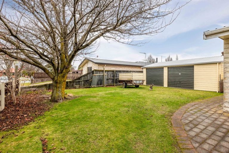 Photo of property in 12 Rex Place, Rangiora, 7400