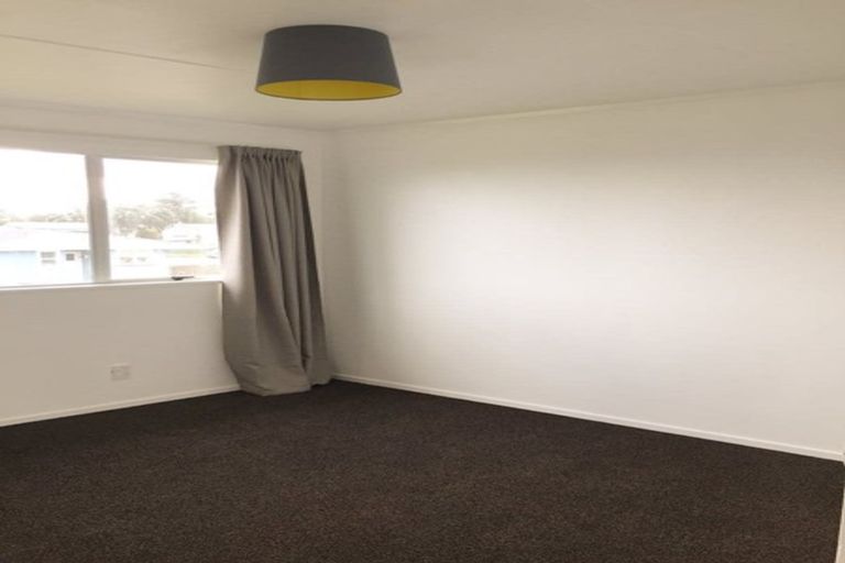 Photo of property in 10 Tainui Street, Castlecliff, Whanganui, 4501